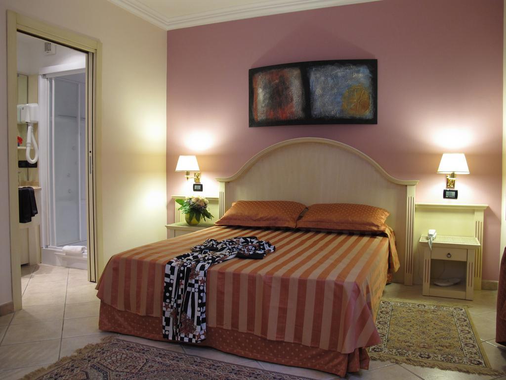 Villa Maria Hotel Montecatini Terme Phòng bức ảnh